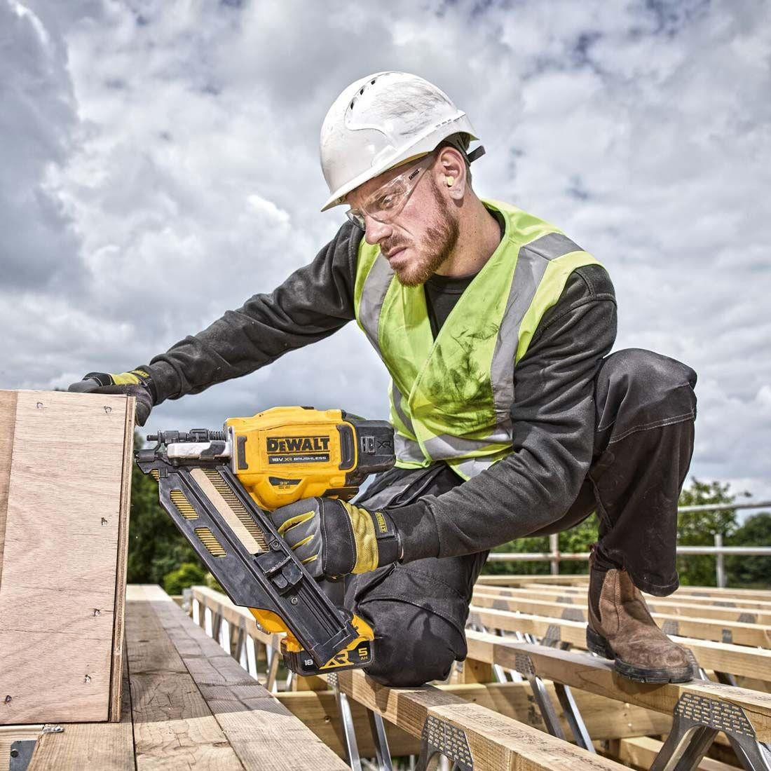 DEWALT DCK246P2T-GB 18v XR Brushless Nailer Twin Kit (DCN930/DCN660) 2 x 5.0Ah in TSTAK Mobile Storage
