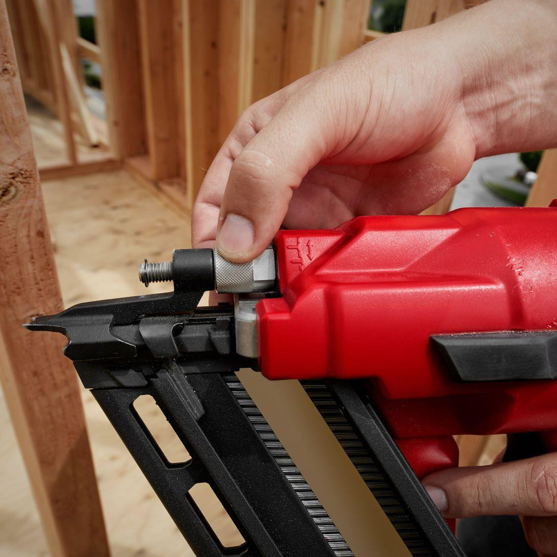 Milwaukee M18 FFN-0C 18v Fuel Cordless Brushless First Fix Framing Nailer Body Only in Carry Case 4933471406