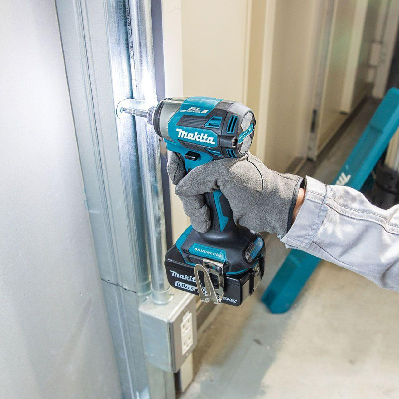 Makita DLX2516TJ 18v LXT Brushless Twin Kit DHP486 Combi Drill & DTD173 Impact Driver Inc. 2x 5.0Ah Batteries