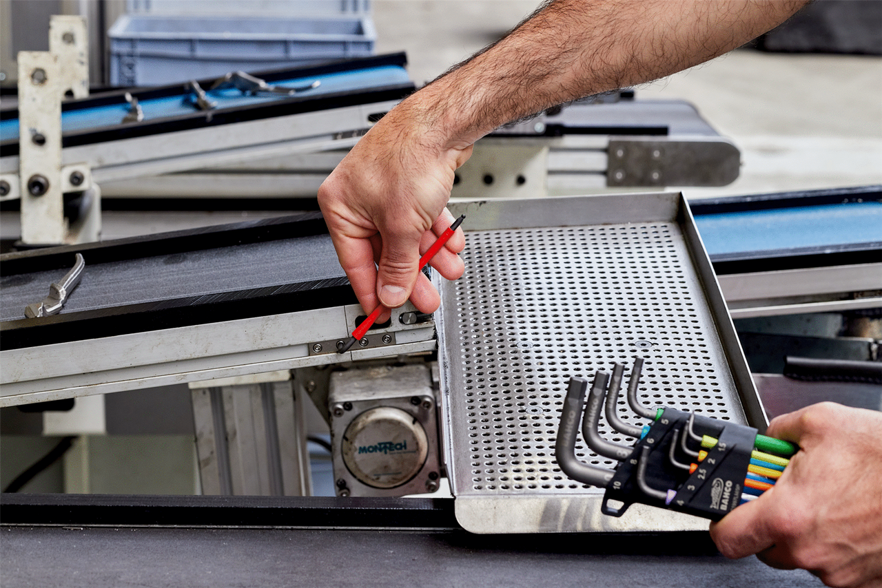 Bahco C1997LM/9P Metric Long Ball End Coloured Hex L-Key Set, 9 Piece