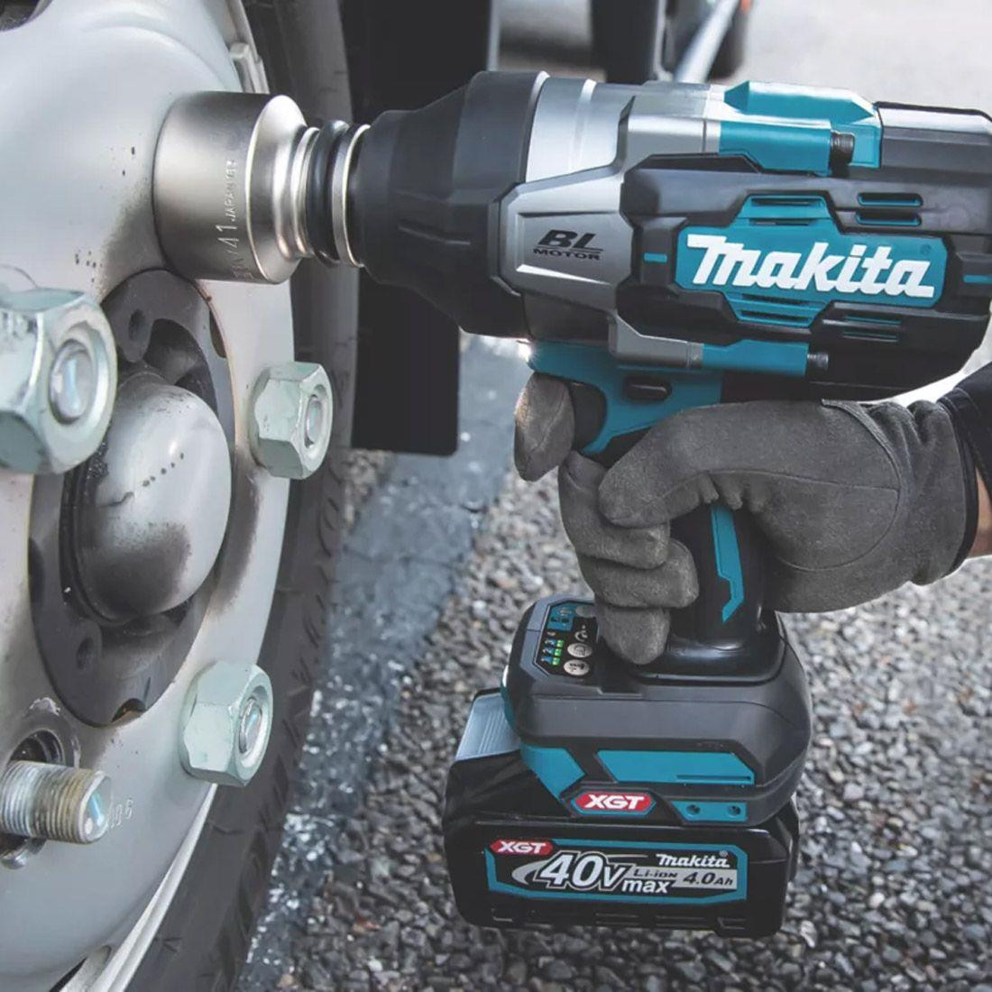Makita TW001GD202 40v Max XGT Brushless 3/4" Impact Wrench 2 x 2.5Ah Batteries