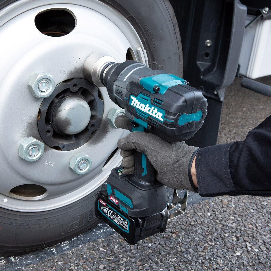 Makita TW001GD202 40v Max XGT Brushless 3/4" Impact Wrench 2 x 2.5Ah Batteries