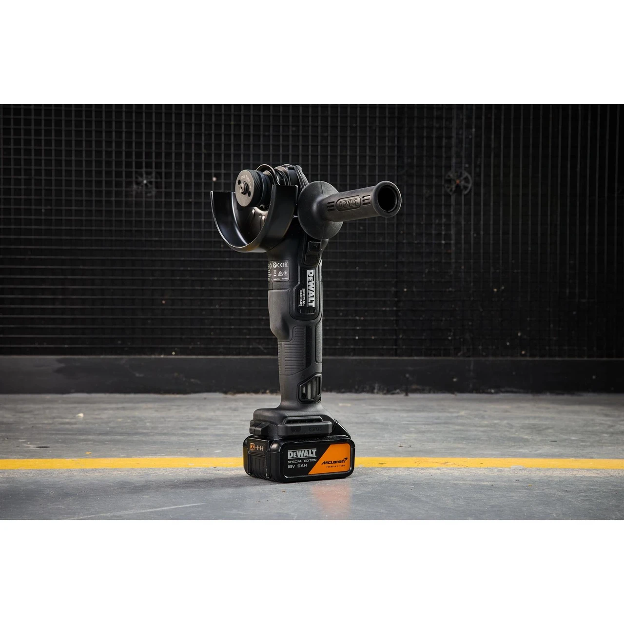 Dewalt X McLaren F1 DCG45MP1T 18V XR Brushless 125mm Angle Grinder – 1 x 5.0Ah Kit with Charger & Case