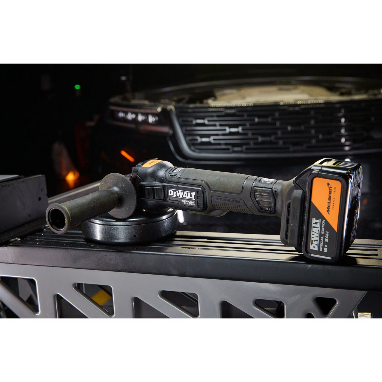 Dewalt X McLaren F1 DCG45MP1T 18V XR Brushless 125mm Angle Grinder – 1 x 5.0Ah Kit with Charger & Case