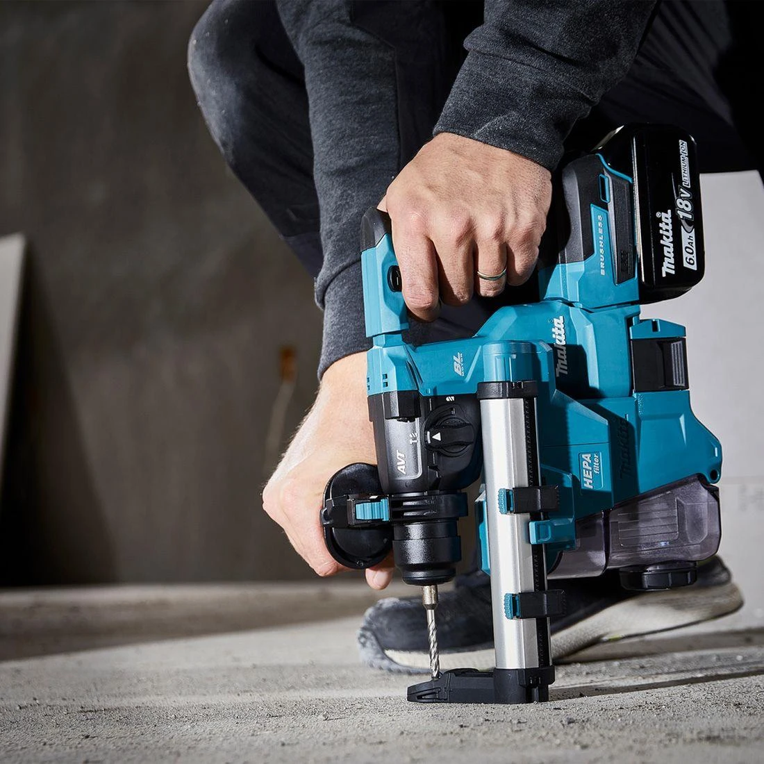 Makita DHR183Z 18V LXT Brushless SDS Plus Rotary Hammer 18mm with DX16 HEPA Dust Extractor - Body Only