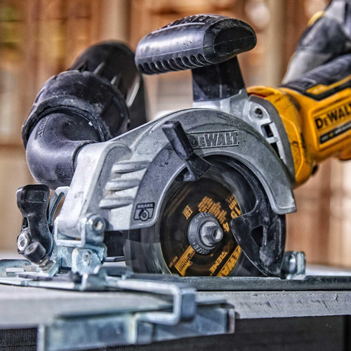 Dewalt Dcs571n 18v Xr Brushless Compact 