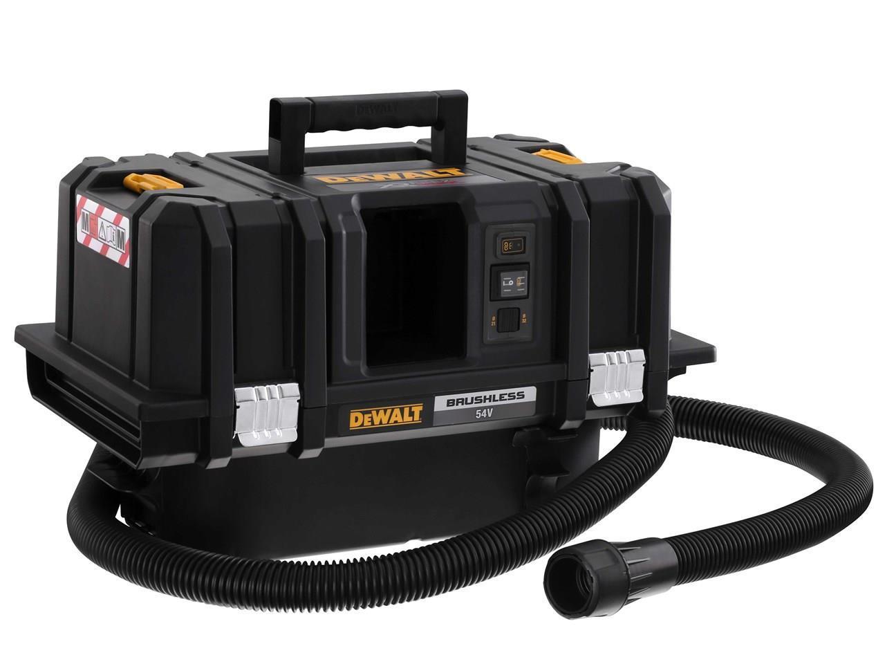 DeWalt Vacuums & Dust Extractors