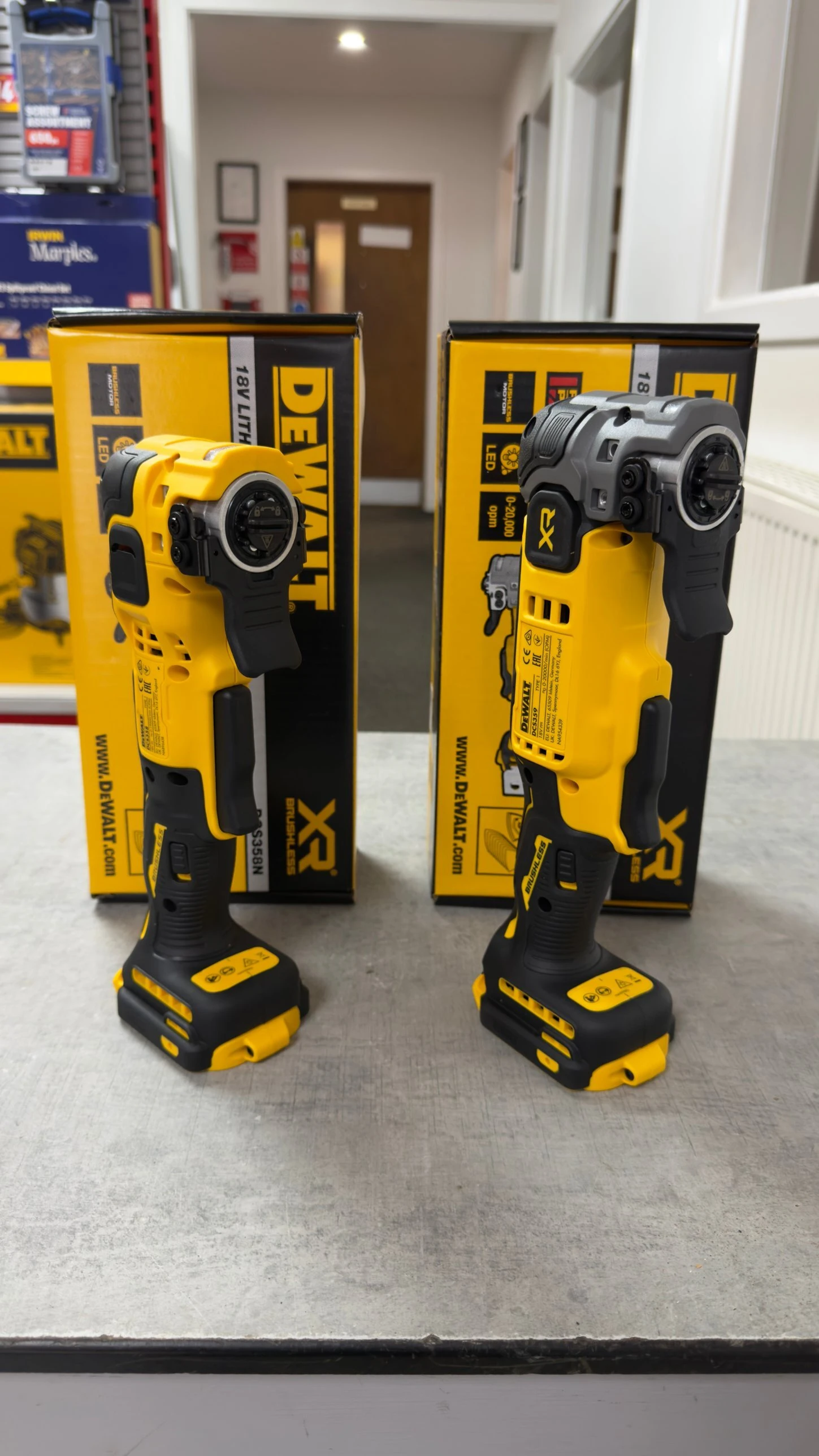 DeWalt DCS358N (left) and DCS359N (right) side by side