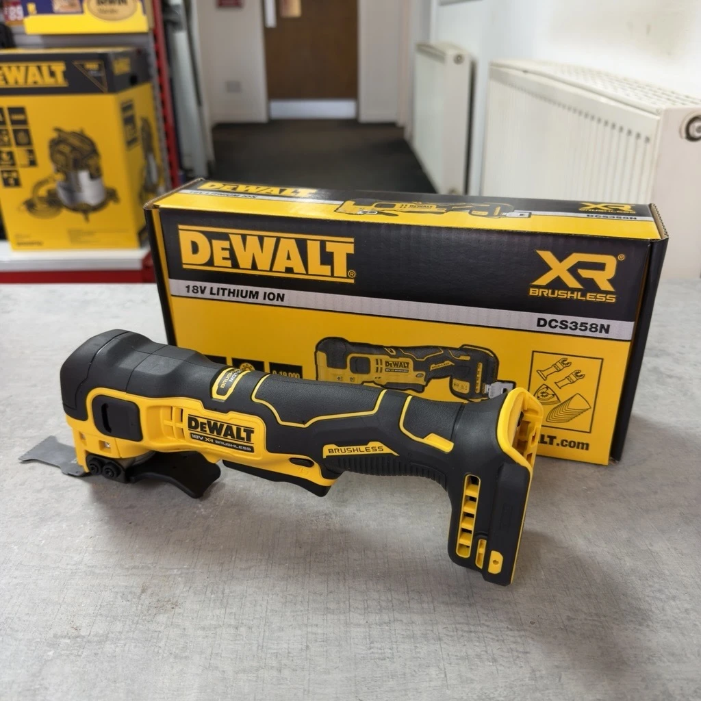 DeWalt DCS358N with its box