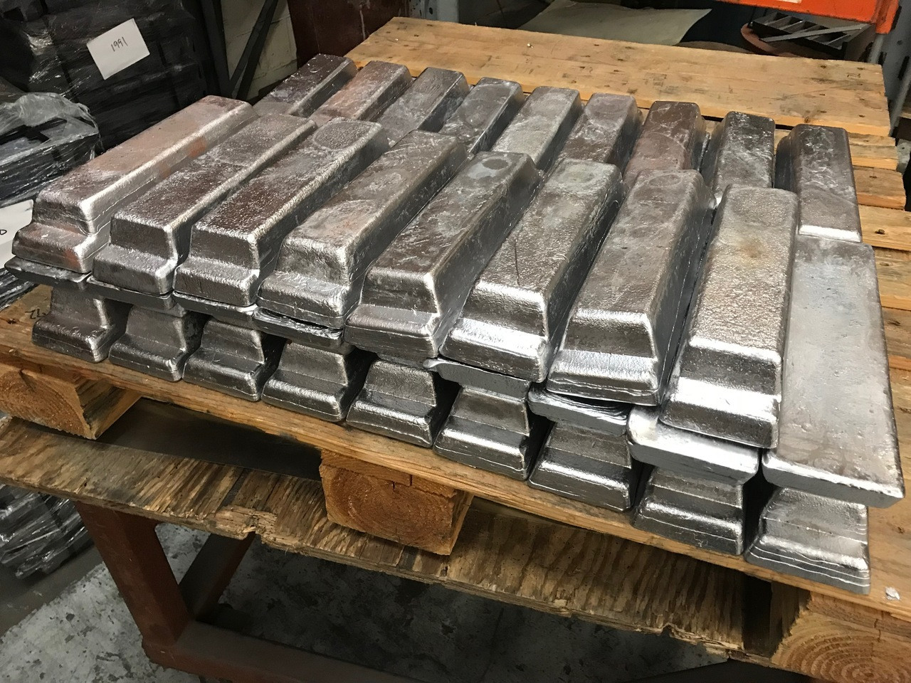 Pallet Hardball Bullet Alloy Ingots 1000 pounds 2%-Tin,6%-Antimony,and 92%- Lead - RotoMetals