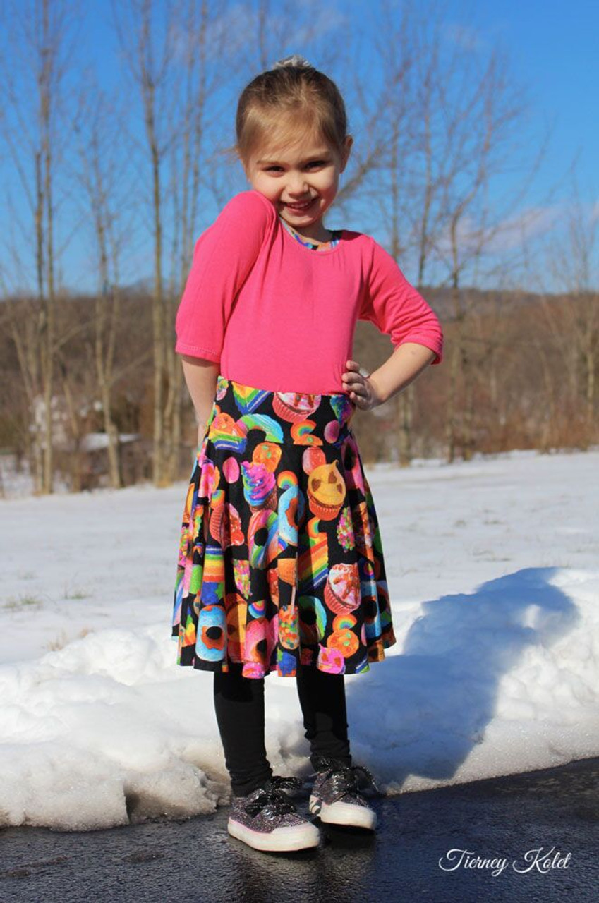 スカート UN3D CIRCLE DOT PATTERN SK Duchess's Knit Circle Skirt Sizes XXS to 3X Adults PDF Pattern