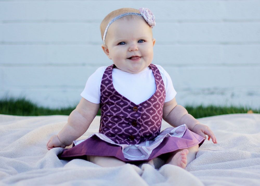 Bebe's Fitted Vest Sizes 6/12m to 15/16 Kids and Dolls PDF Pattern