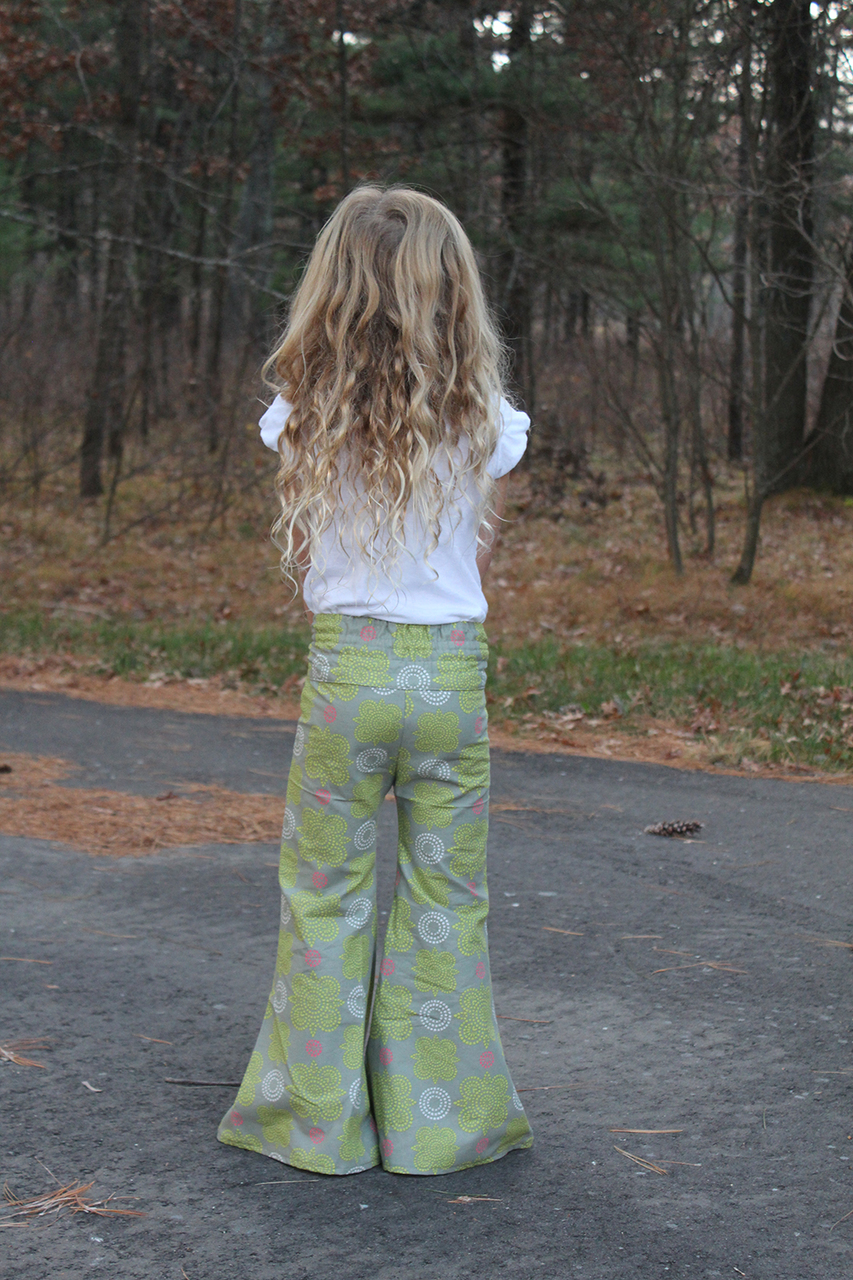 EASY DIY Bell Bottoms using Leggings l Ty Kent | Diy leggings, Diy bell  bottoms, Diy bell bottom jeans