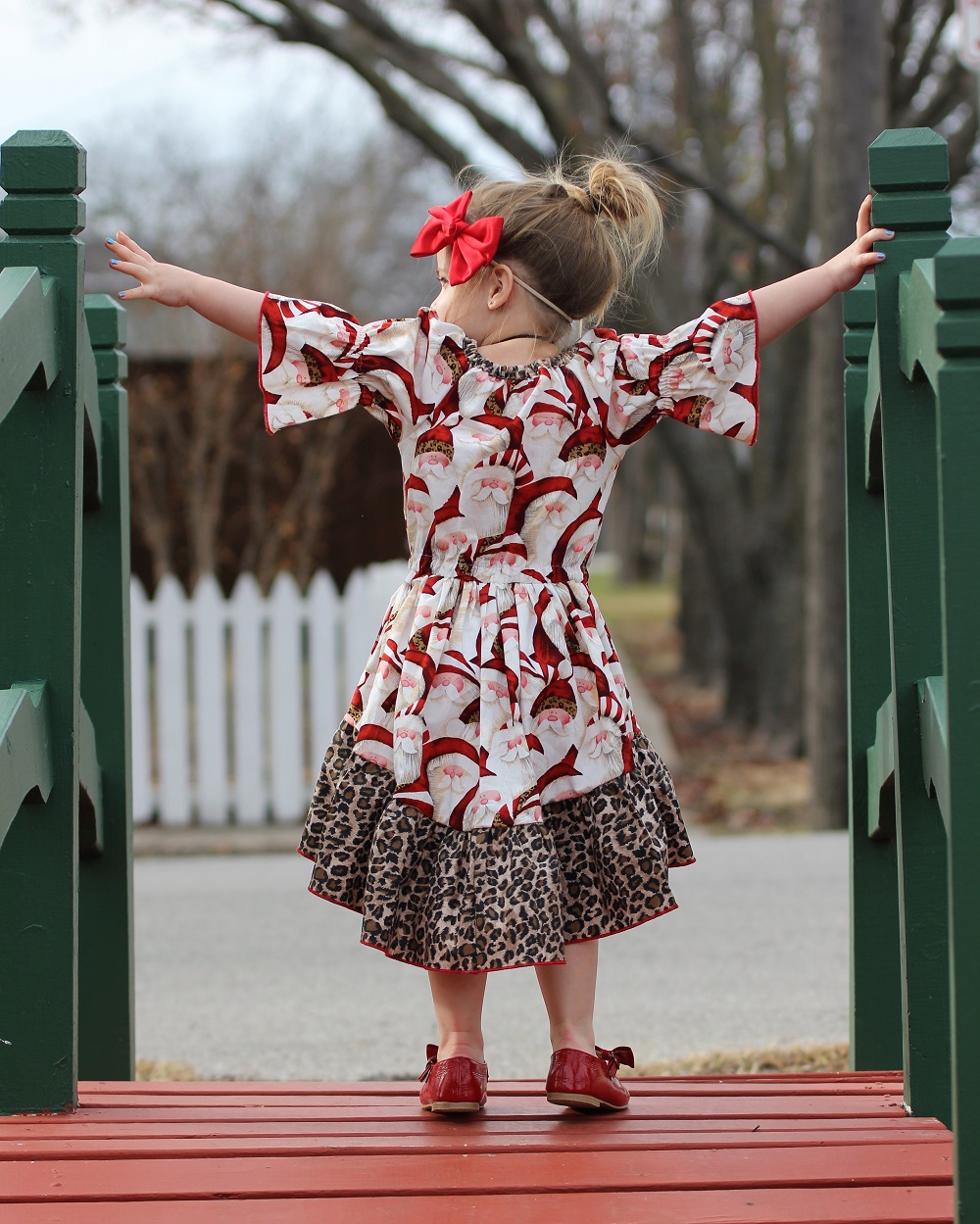 Oona's Keyhole Peasant Dress Sizes 2T to 14 Kids PDF Pattern