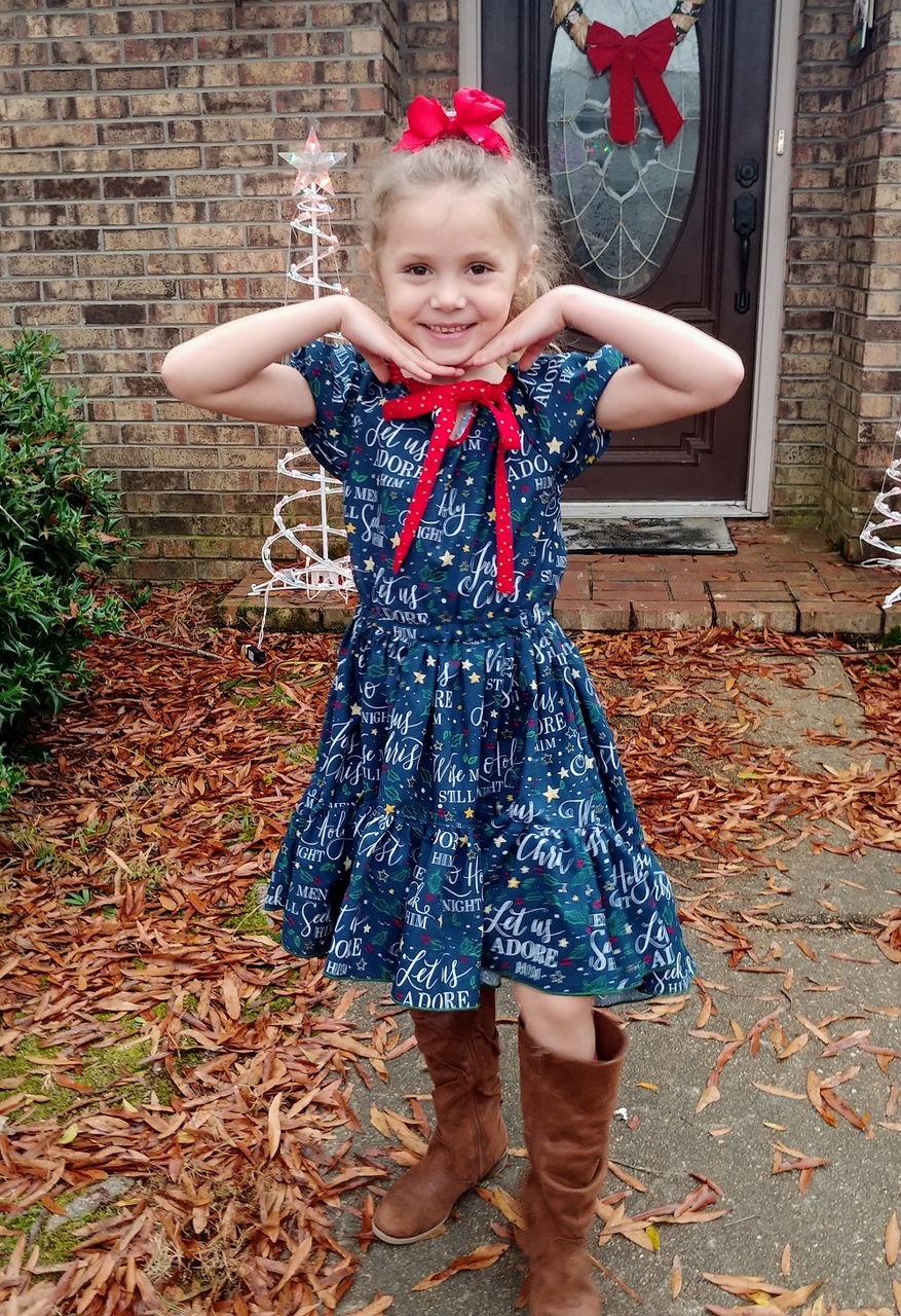 Oona's Keyhole Peasant Dress Sizes 2T to 14 Kids PDF Pattern