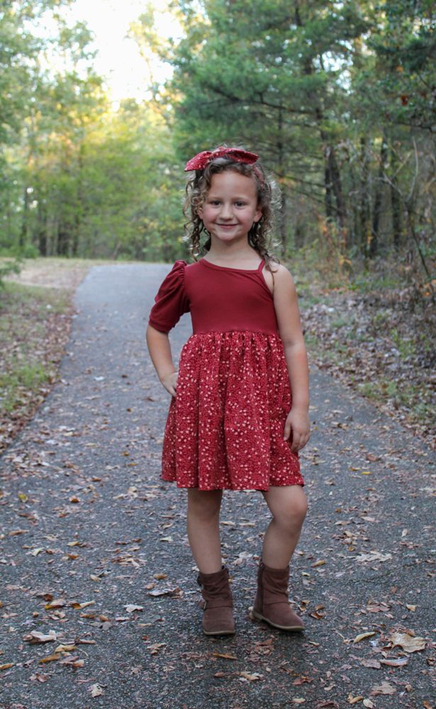 Sloane's Knee High Sock. Downloadable PDF Sewing Patterns For Toddler & Girl  Sizes 2T-12 - The Simple Life