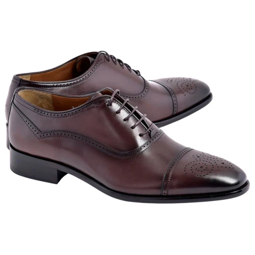 Corrente Men's Perforated Cap-Toe Oxford in Brown – side profile view showing perforation detailing