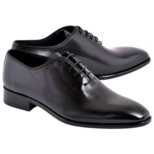 Corrente Men's Calfskin Lace-Up Oxford in Black – side profile view showing laser lace detail
