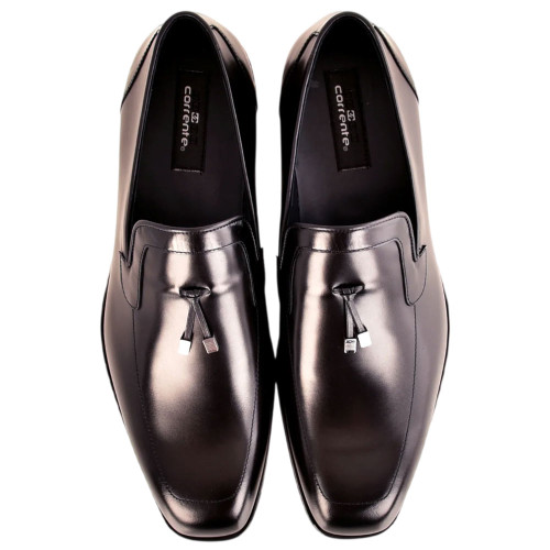Corrente Men's Lux Leather Tassel Loafer in Black – top view of vamp and tassels
