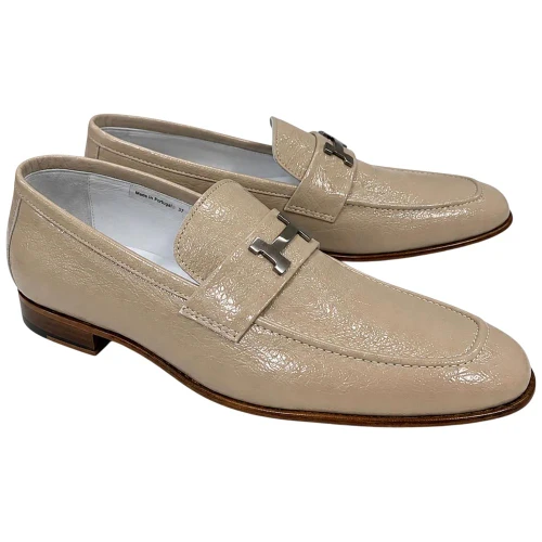 Corrente Men's Vita Calf Skin H-Buckle Loafer in Beige – side profile view showing silver H-buckle