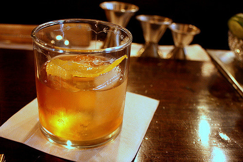 A Gentleman Trove's Guide to Crafting The Old Fashioned