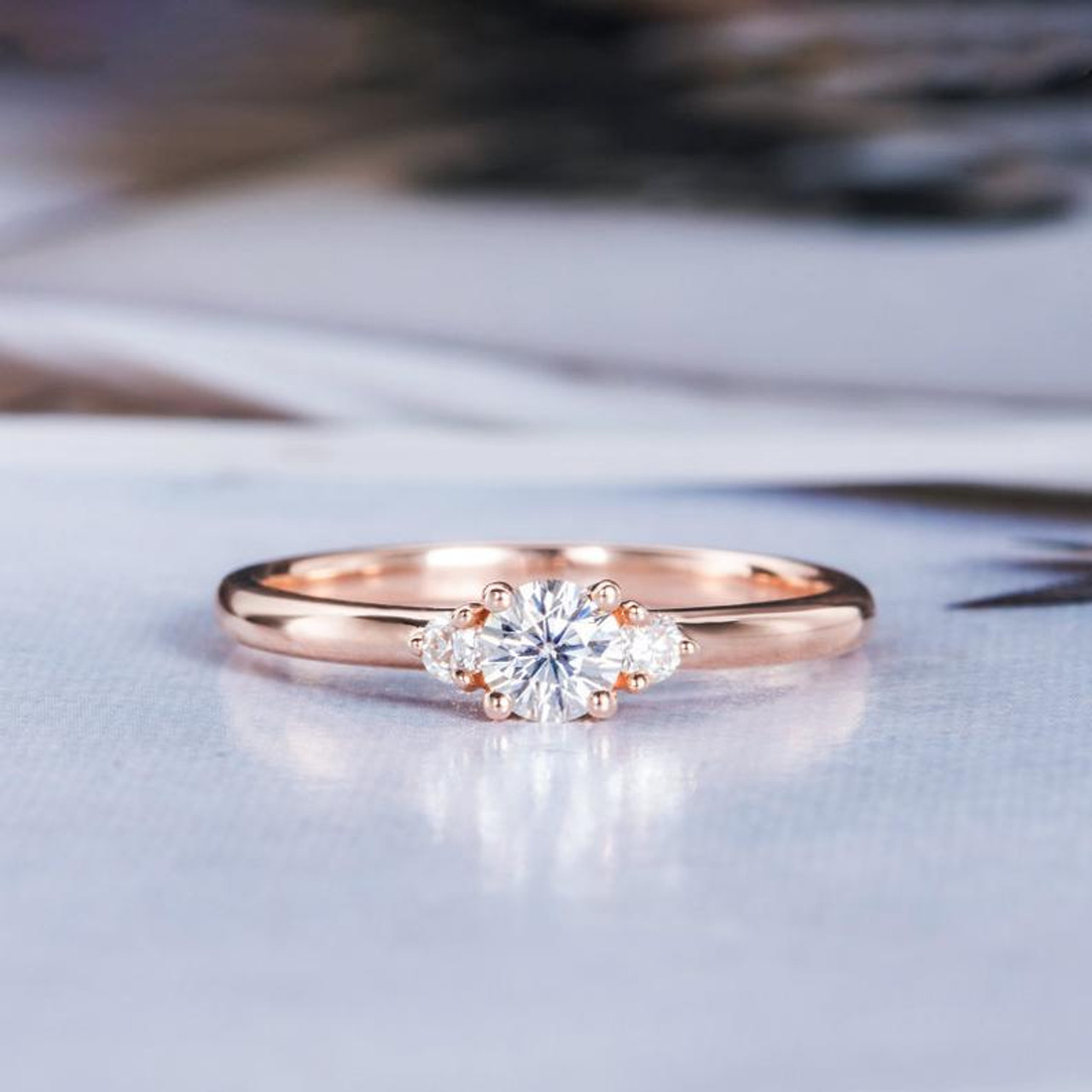 Round Cut 6mm Moissanite Wedding Ring Cluster Ring Minimalist Ring Engagement Ring Rose Gold Bridal Ring Proposal Ring Delicate Ring