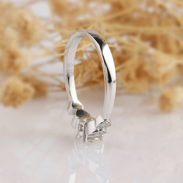 Round Moissanite Ring Heart Band Diamond Engagememt Wedding Ring