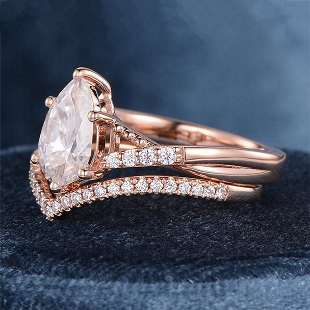 Pear Shaped Moissanite Engagement Diamond Ring Rose Gold Moissanite Bridal Set 