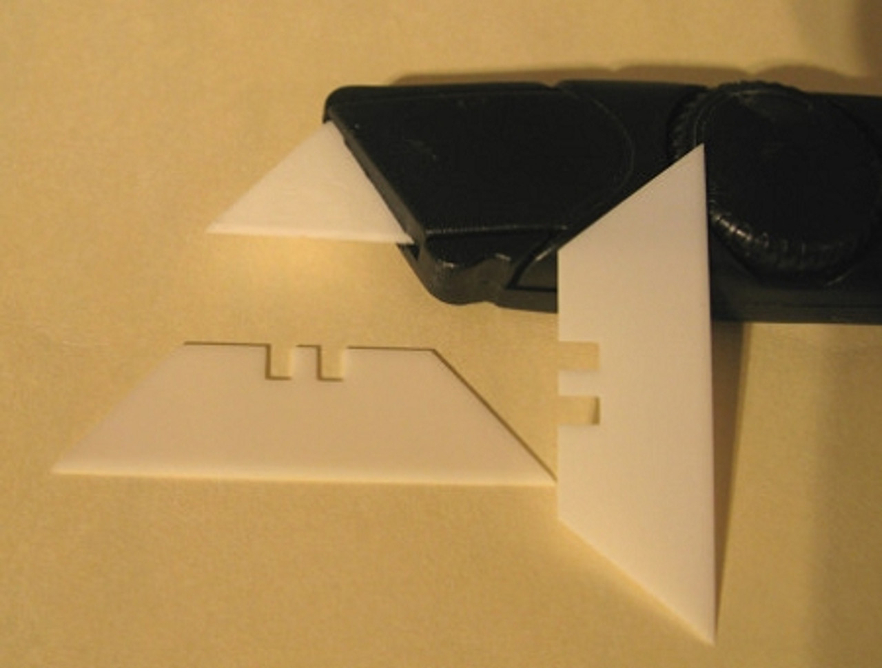 EOD Ceramic Box Cutter Blade