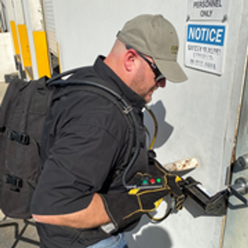 GAPPER™ Backpacked Electric Hydraulic Spreader