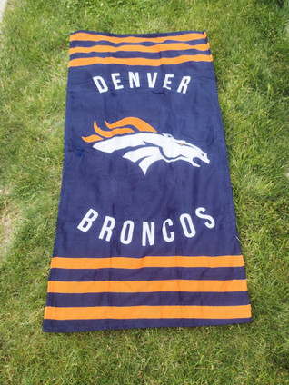 Denver Broncos NFL Unisex-Adult Beach Towel