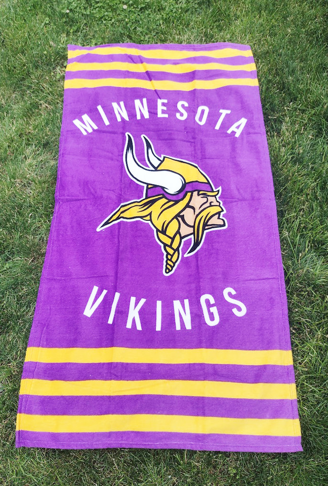 Minnesota Vikings NFL Unisex-Adult Beach Towel