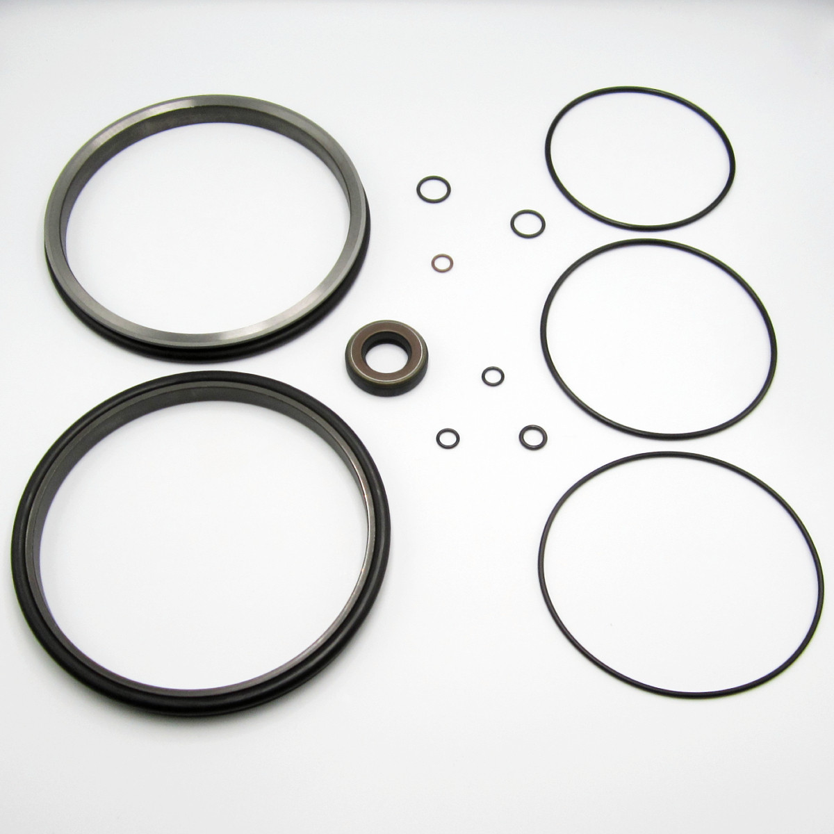 専用のリング Kubota SVL75-2 Drive Motor Rebuild Kit