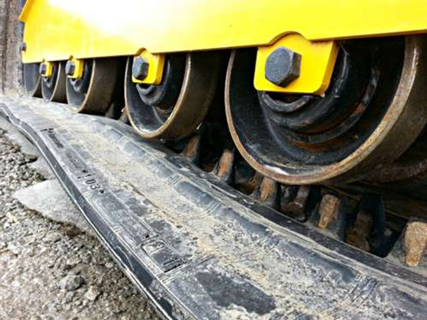 bottom-roller-for-case-440ct-track-loader-1