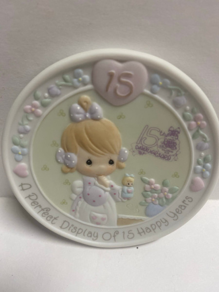 Precious Moments Perfect Display 15 Happy Years Anniversary Medallion 177083 SIGNED