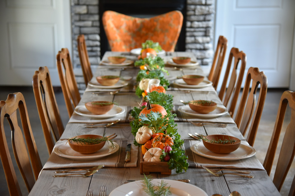 Creating a Holiday Table