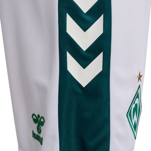 Detailaufnahme hummel Winkel in Weiß Detailaufnahme hummel Winkel in Weiß