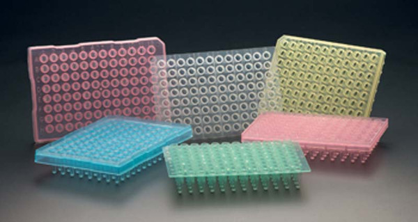 Amplate Raised Rim Thin Wall PCR Plates by Simport — glassware and plasticware from MedSupply Partners