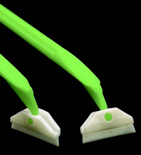 Celltreat® Scientific Cell Scrapers and Lifters by Celltreat Scientific — tissue culture accessories from MedSupply Partners
