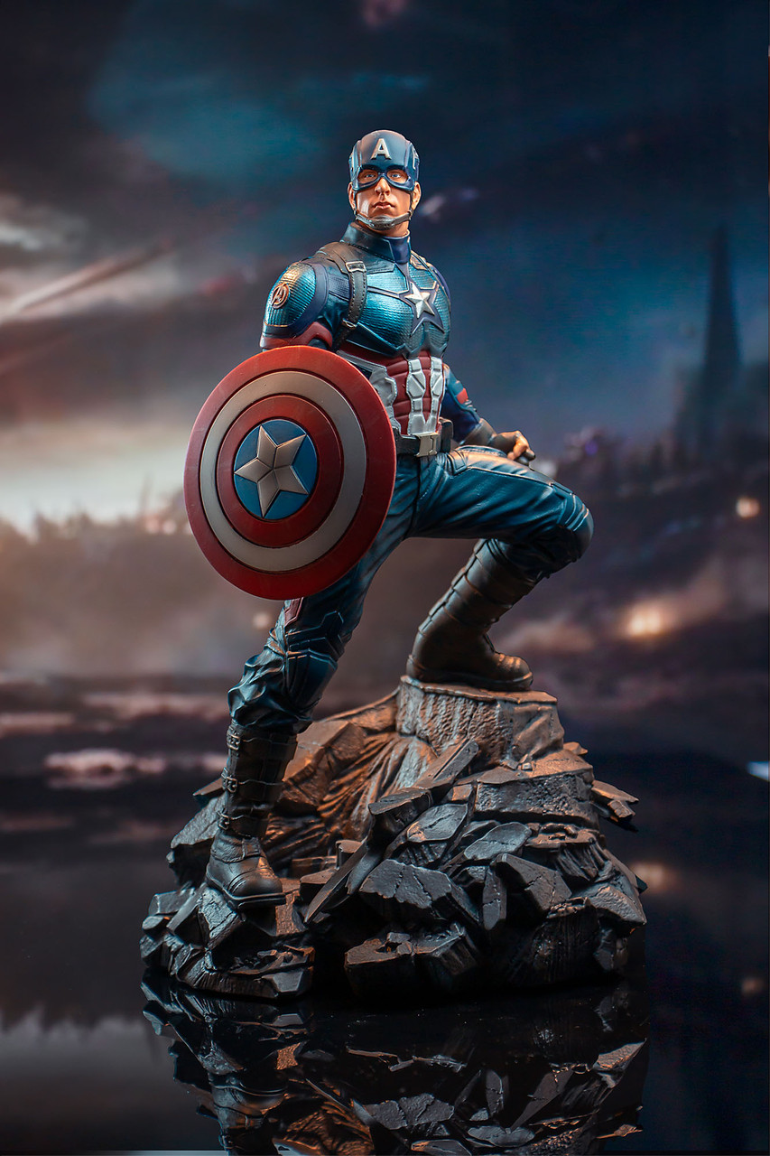 Captain America Premier Collection Statue