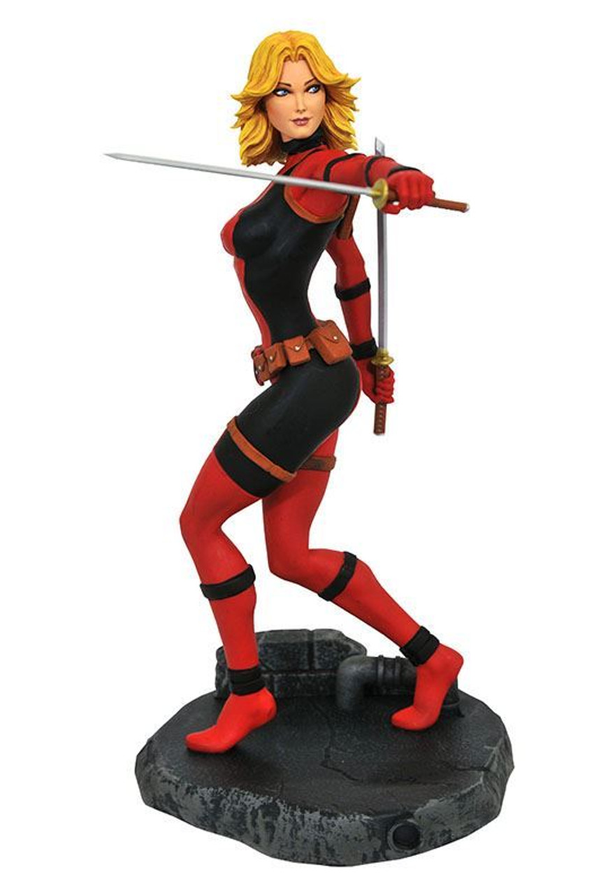 Lady Deadpool (Unmasked) Gallery Diorama - 2020 NYCC Exclusive