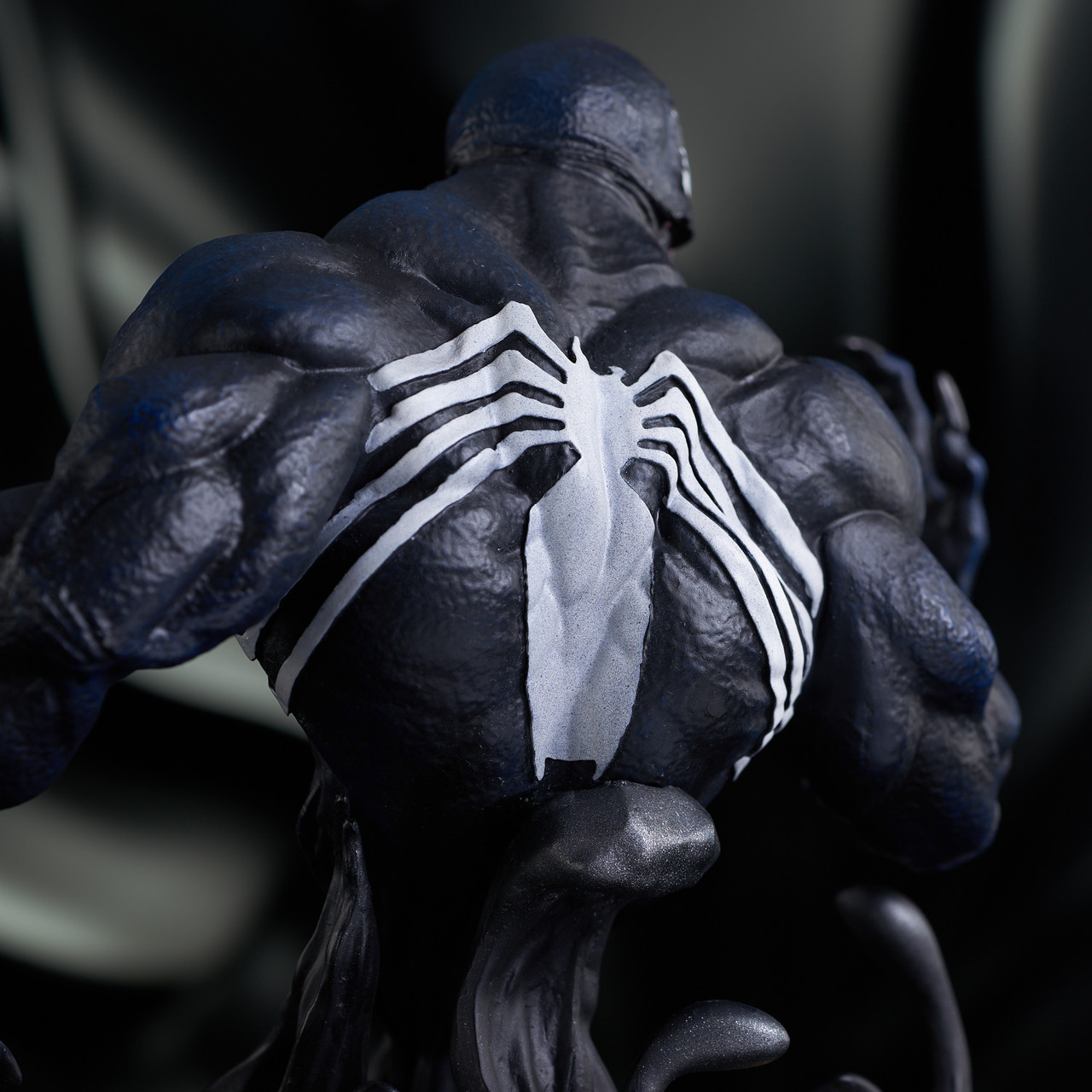 MARVEL Venom Statue Action Figure