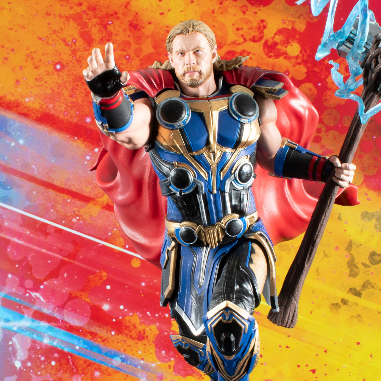 Thor: Love and Thunder - Thor Deluxe Gallery Diorama