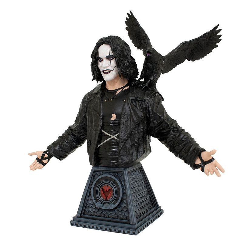 the crow diamond select toys