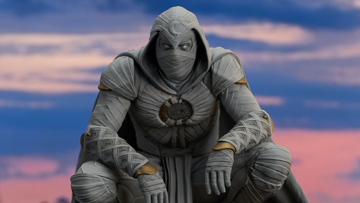 Diamond Select Toys Marvel Select Moon Knight Disney Store