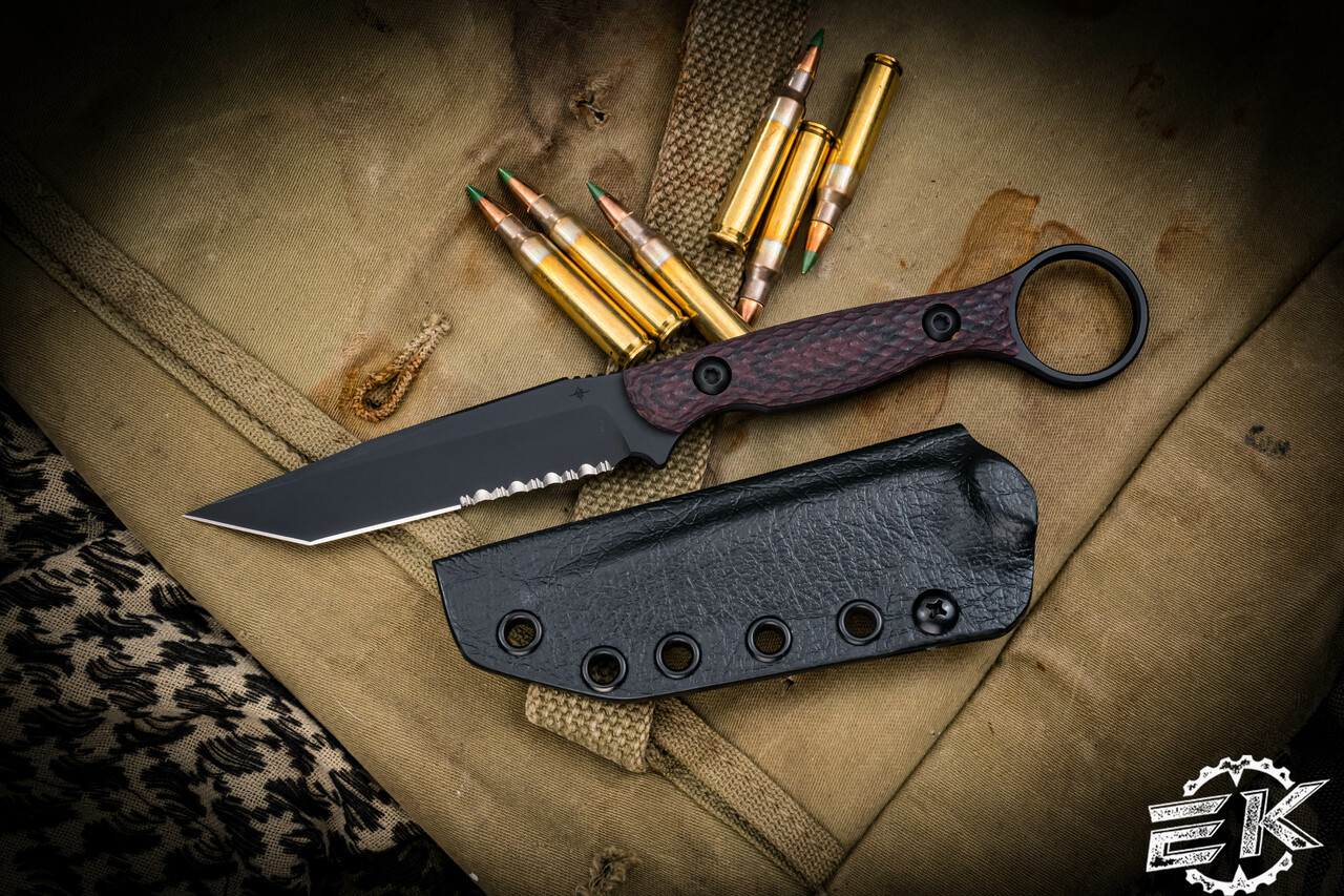 Toor Knives Serpent Fixed Blade Knife 3.75 CPM-3V Black Oxide Tanto,  Carbon Black G10 Handles with Pinky Ring, Black FlexTech Kydex Sheath -  KnifeCenter - Serpent Carbon
