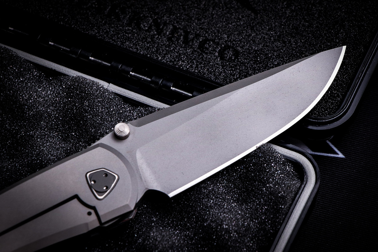 Sharknivco (Edison Barajas) WAKA Carbon Fiber/Blasted Titanium