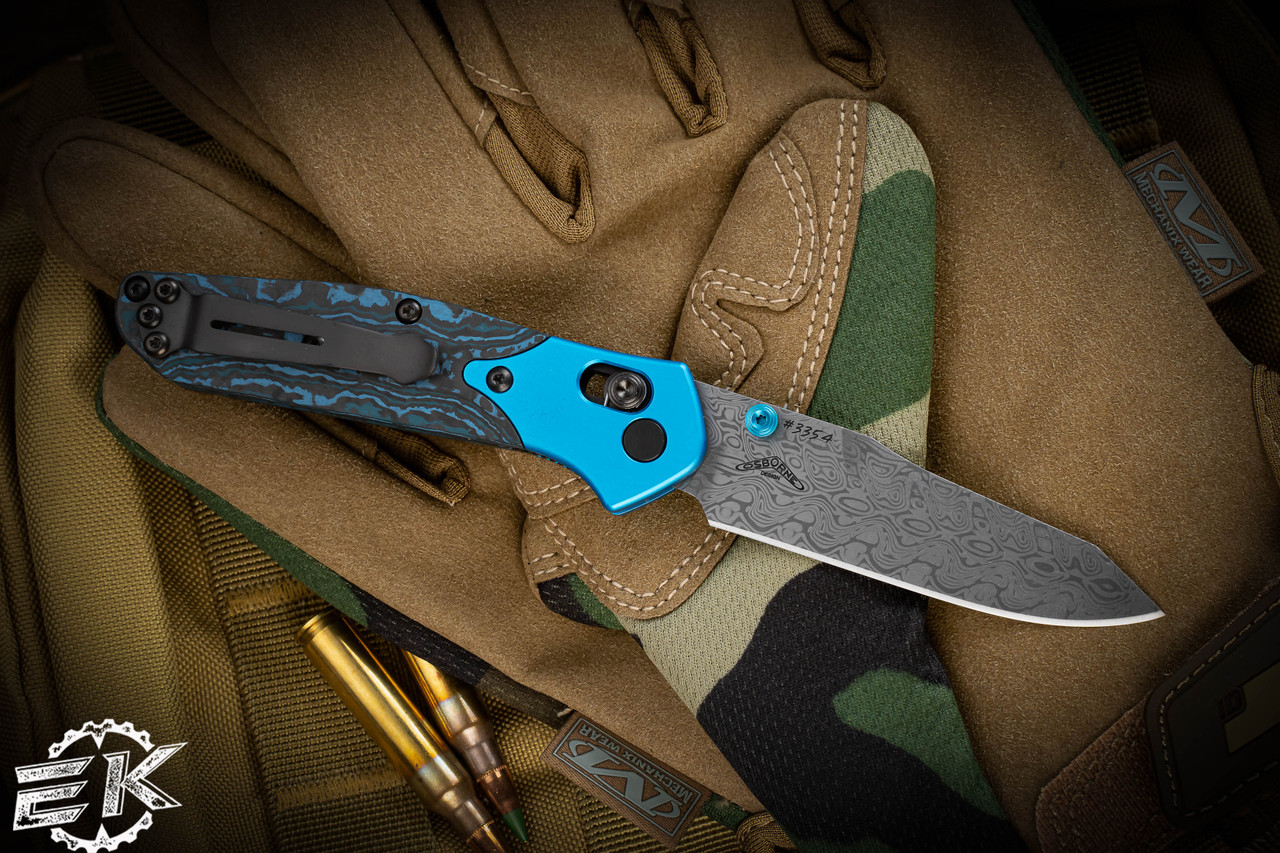 Benchmade Gold Class Mini Osborne Folding Knife 2.92 Aegir Damasteel Plain  Blade, Arctic Storm FatCarbon Handles with Aqua Anodized Bolsters -  KnifeCenter - 945-221