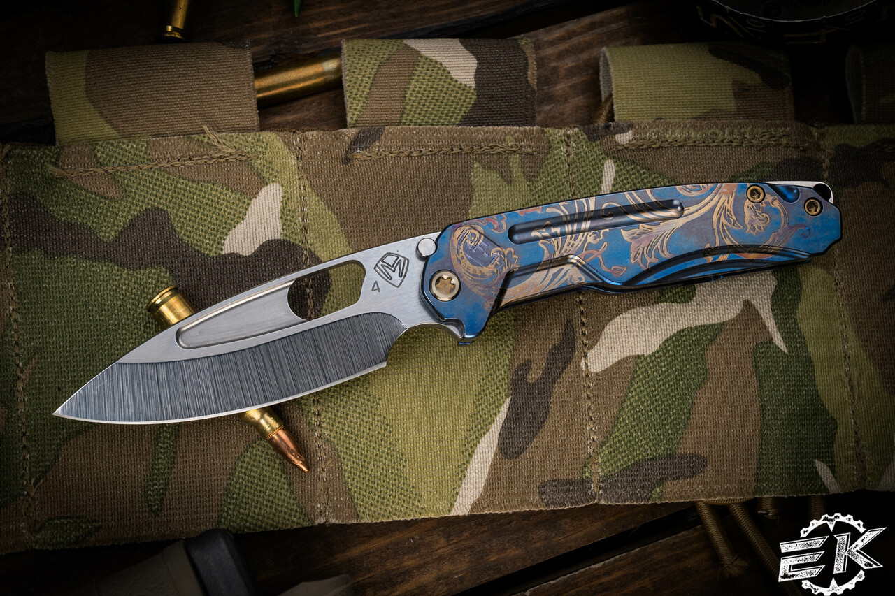 Medford Infraction Folding Knife Blue Deep-Cut Laurel Leaf
