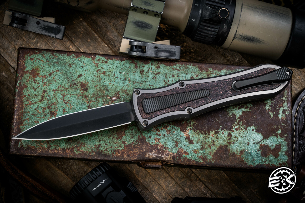 Hawk Knives Deadlock Model C Titanium/Red Carbon Inlay 3.5